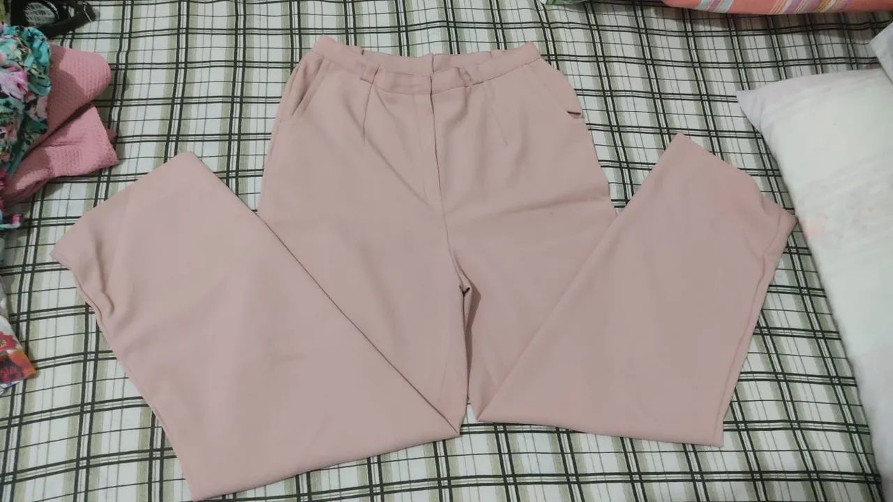 Roupas em bom estado