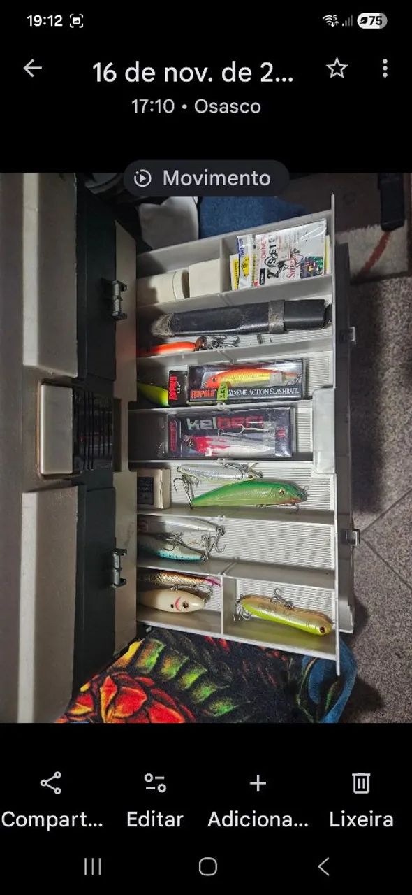 Caixa de pesca Plano com iscas artificiais  - Foto 3