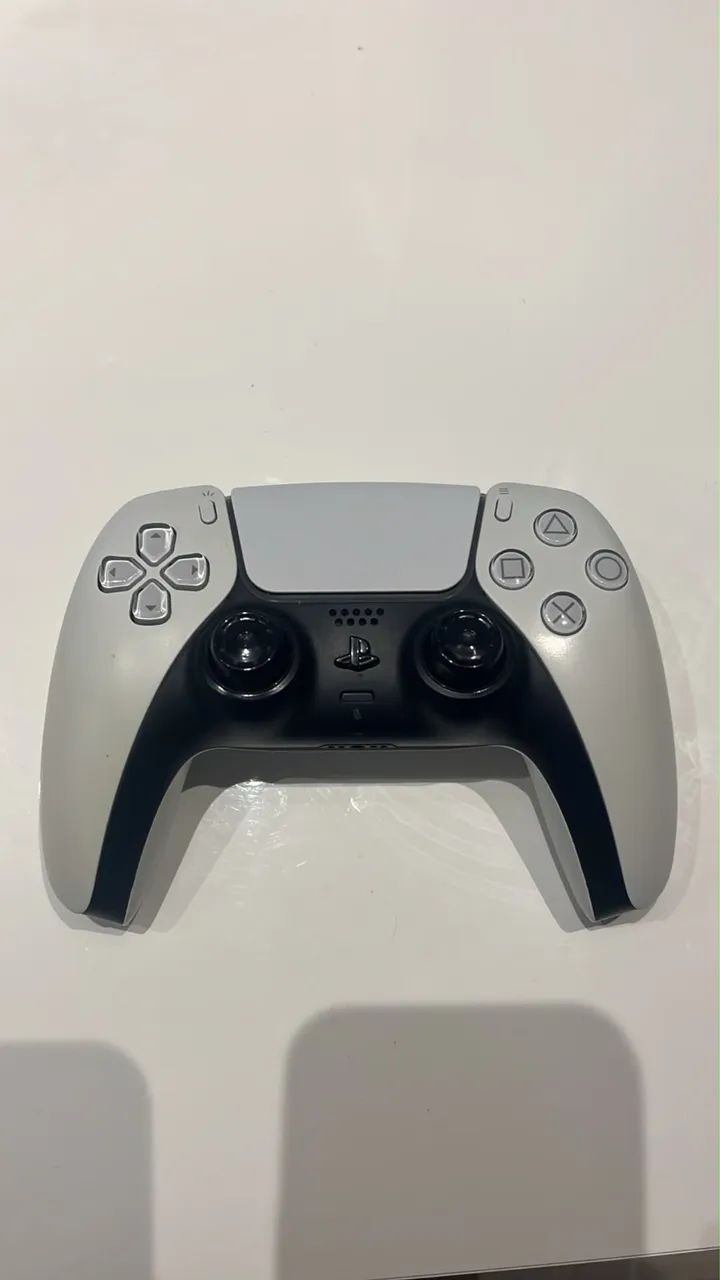 CONTROLE DE PS5 DUALSENSE E DE PS4 - Foto 3