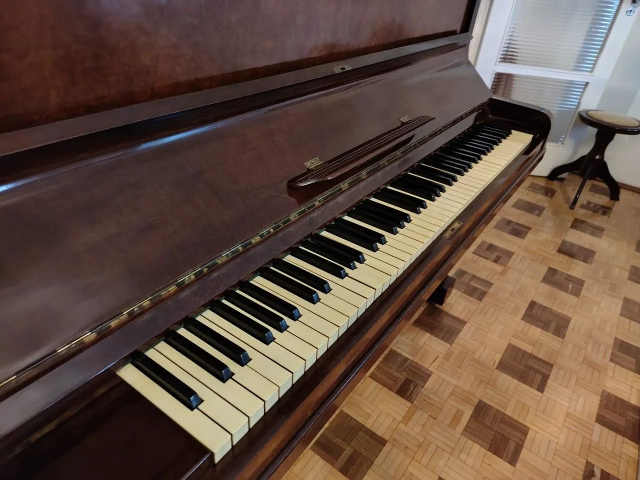 Piano de parede Essenfelder  - Foto 2
