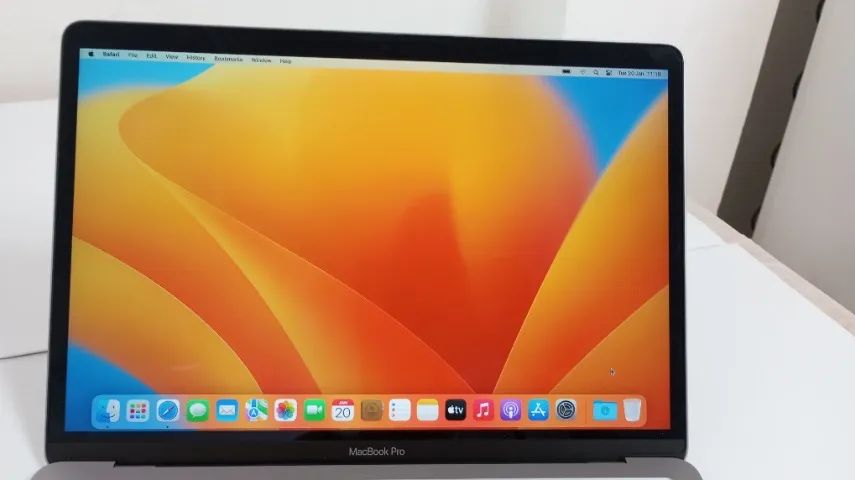 APPLE MacBook Pro 13- inch M1 2020 - Notebooks - Jardim Botânico