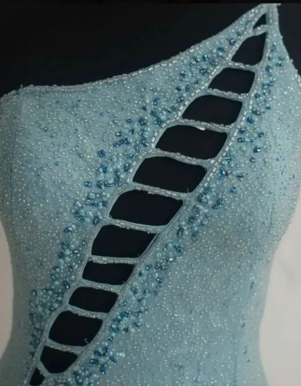 Vestido Azul Celeste Indiano Bordado com Fenda - Foto 2