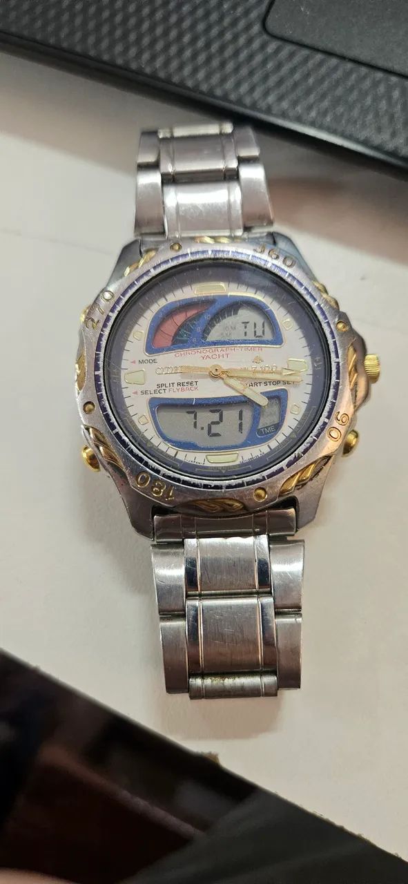 Citizen C211