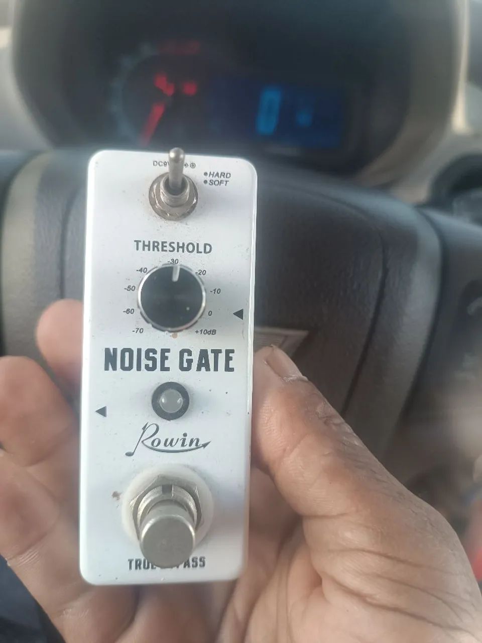 pedal noise gate