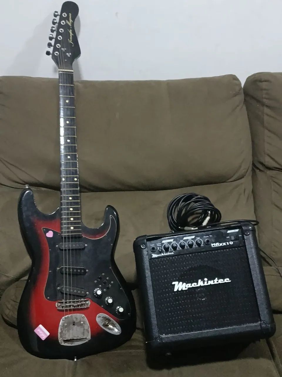 Guitarra e amplificador 