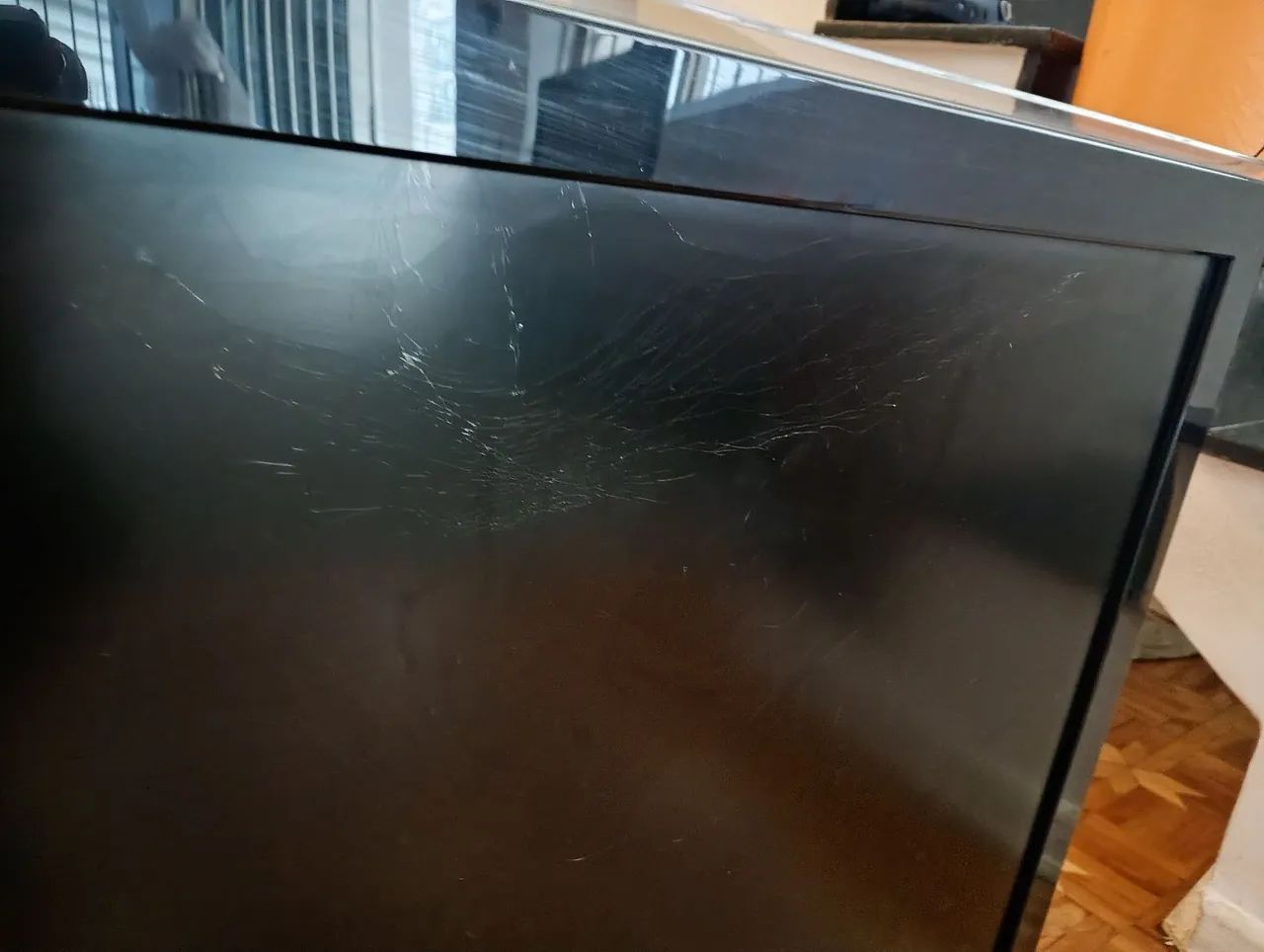 TV Philips 42" Tela quebrada  - Foto 2