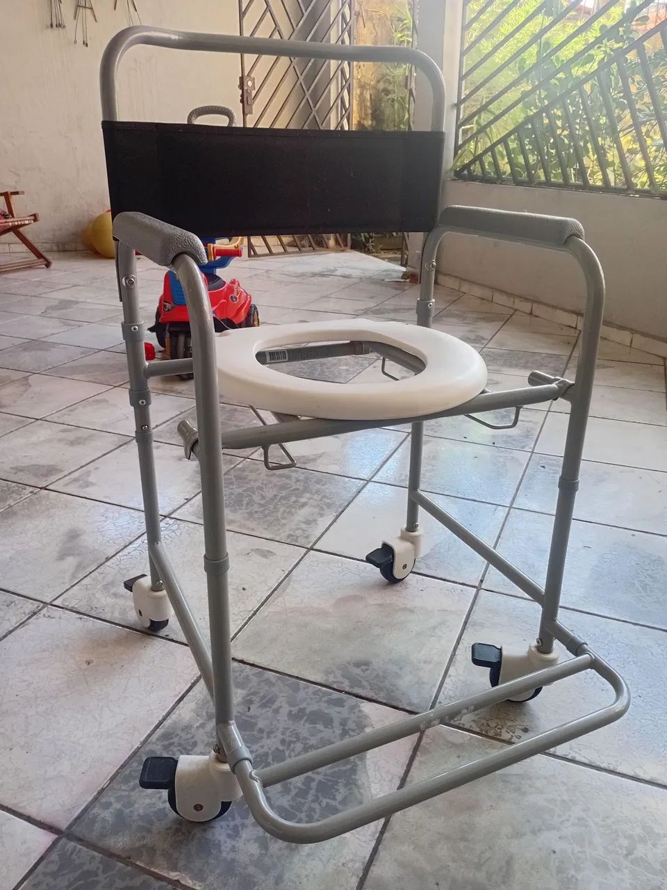 Cadeira de banho - Foto 2
