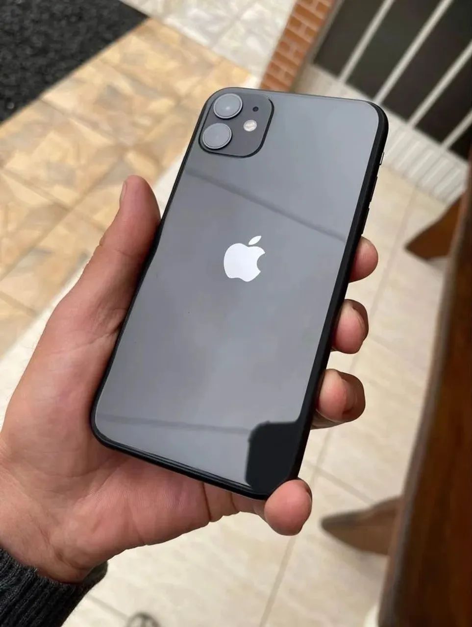 iPhone 11 128GB Preto - Impecável! - Foto 2