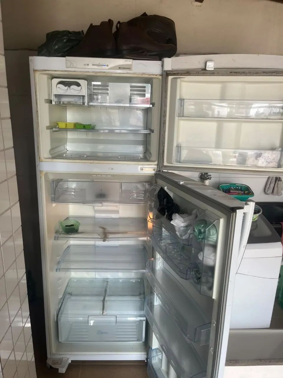Venda geladeira e móveis  - Foto 2