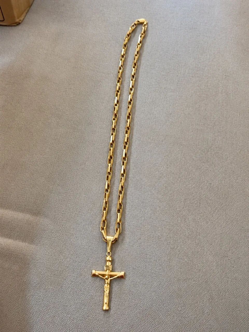 Vendo corrente de ouro 18k com pingente 