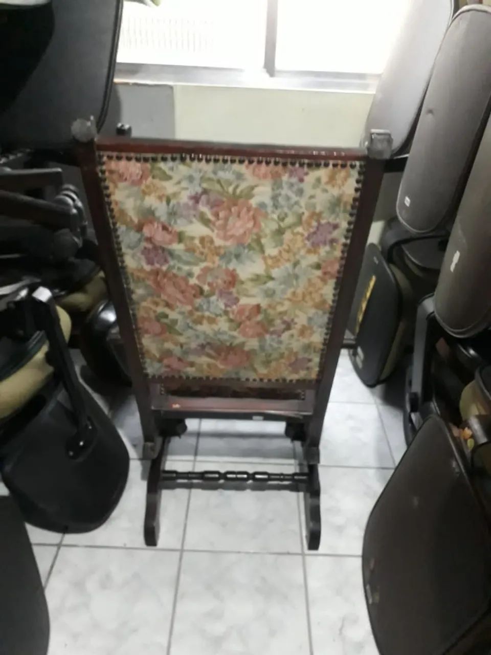 Cadeira de Balanço antiga.  - Foto 3