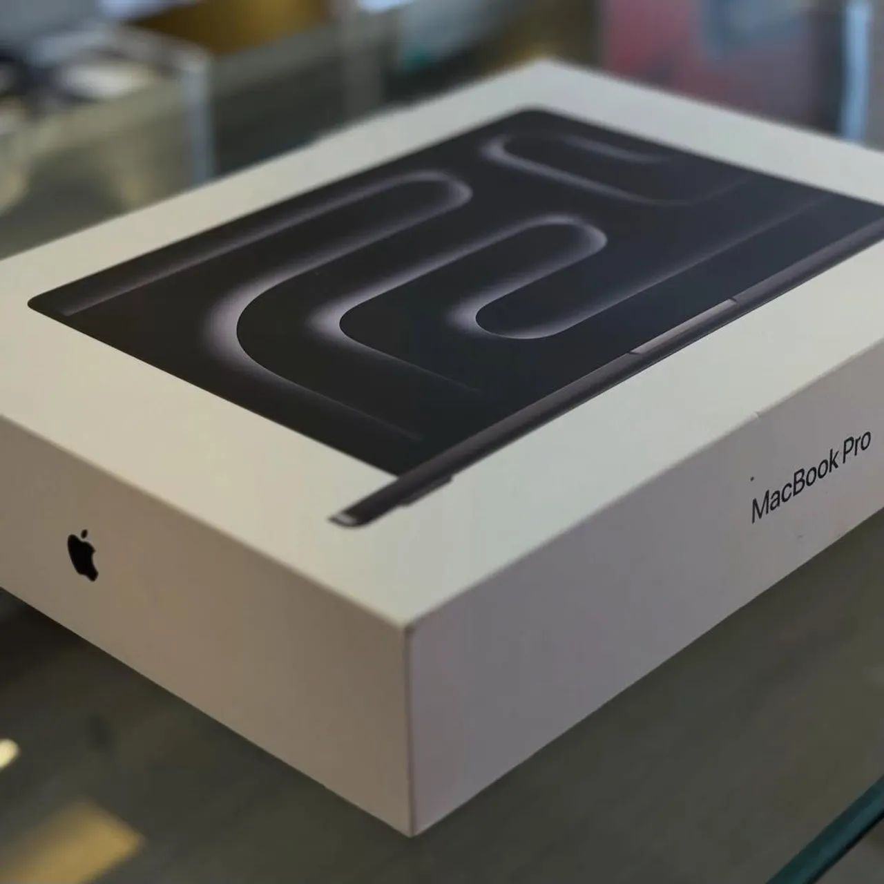 Macbook Pro M5 14Pol 24GB - 1TB SSD - Notebooks - Castanheira