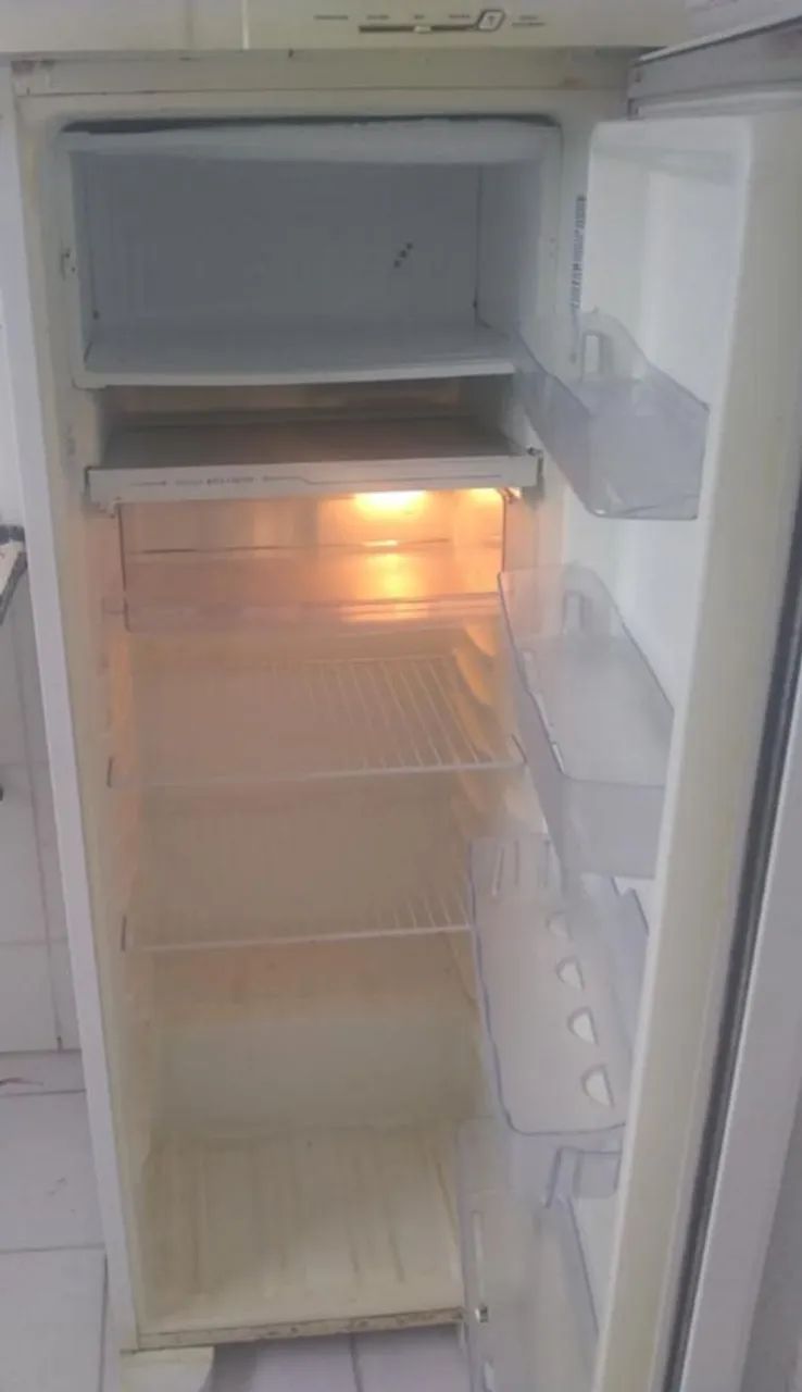 Geladeira Electrolux funcionando perfeitamente  - Foto 2