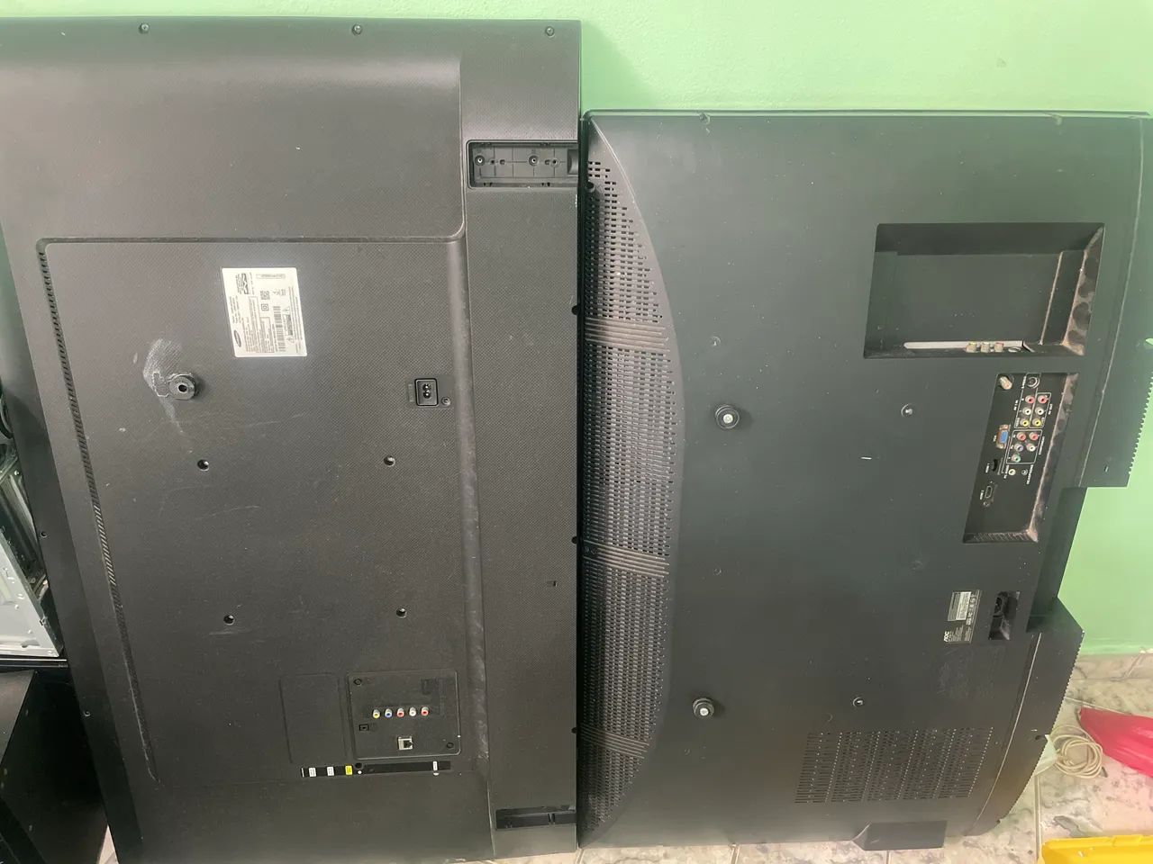 4 tvs só com placas e uma tela sem placas!  - Foto 3