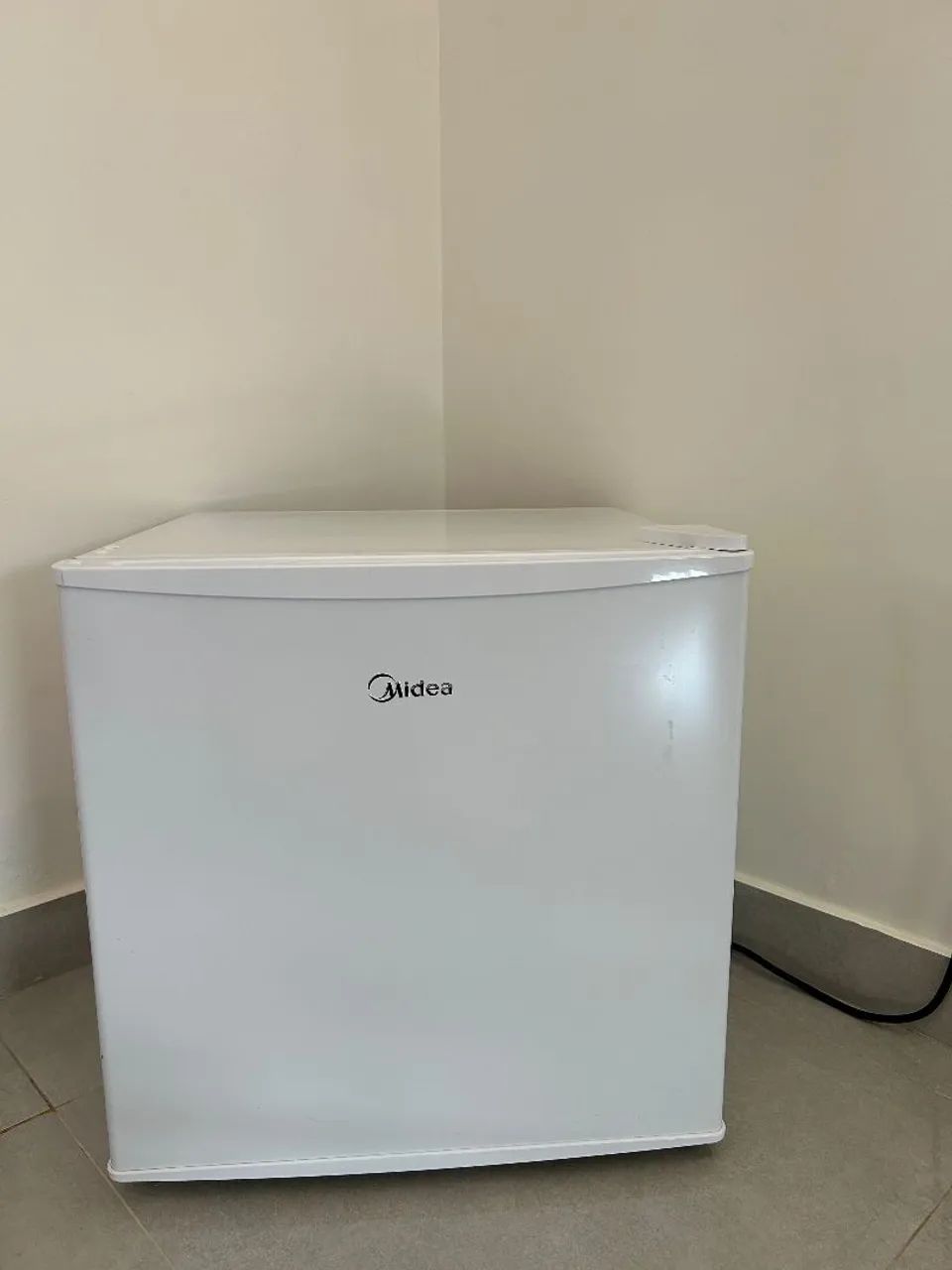 Frigobar Midea 45L - Foto 2