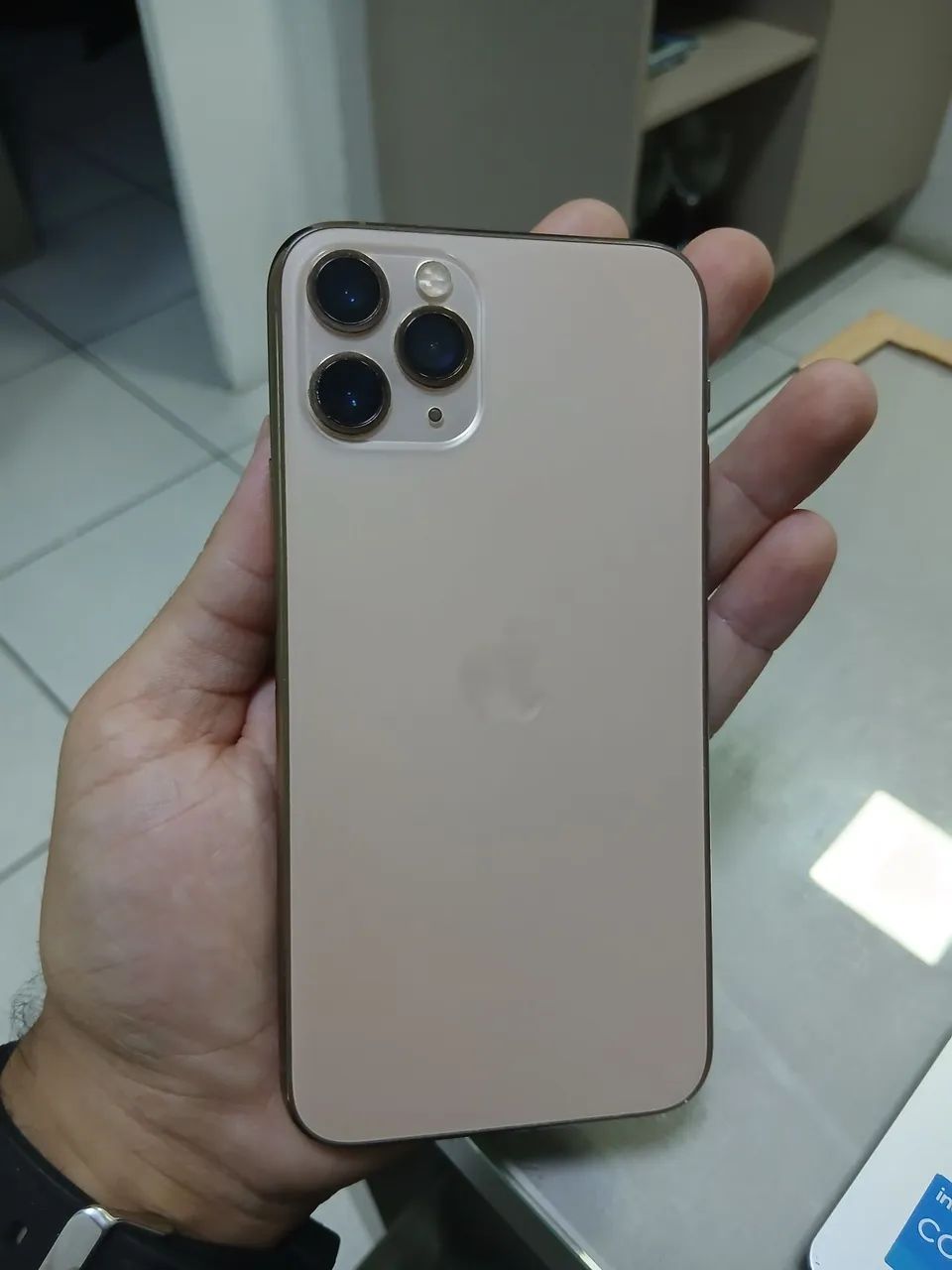 IPhone 11 pro 64g - Foto 3