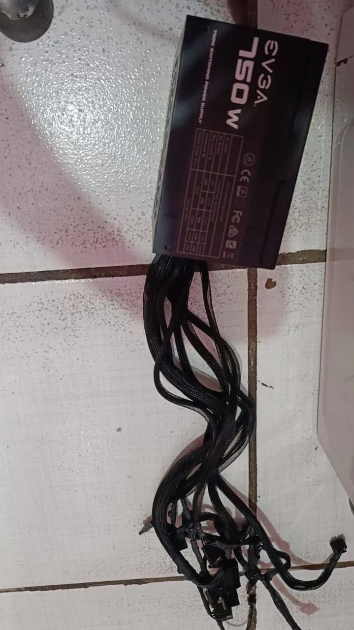 Fonte 750w evga - Foto 3