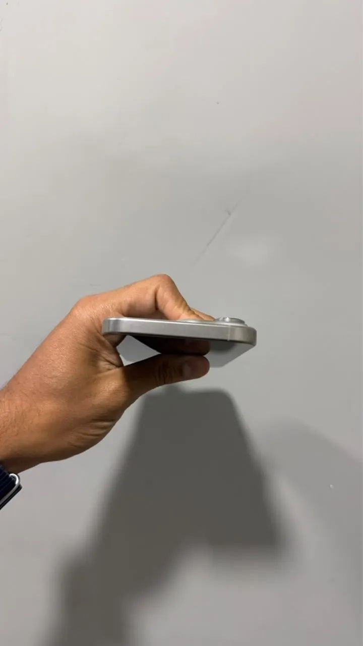IPHONE 16 PRO MAX  - Foto 3