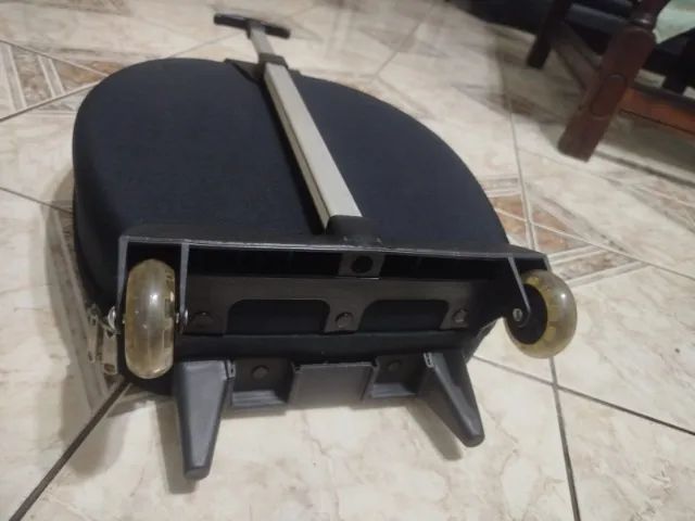 Mala para Vendedor de Cosméticos - Nova com divisórias   - Foto 2