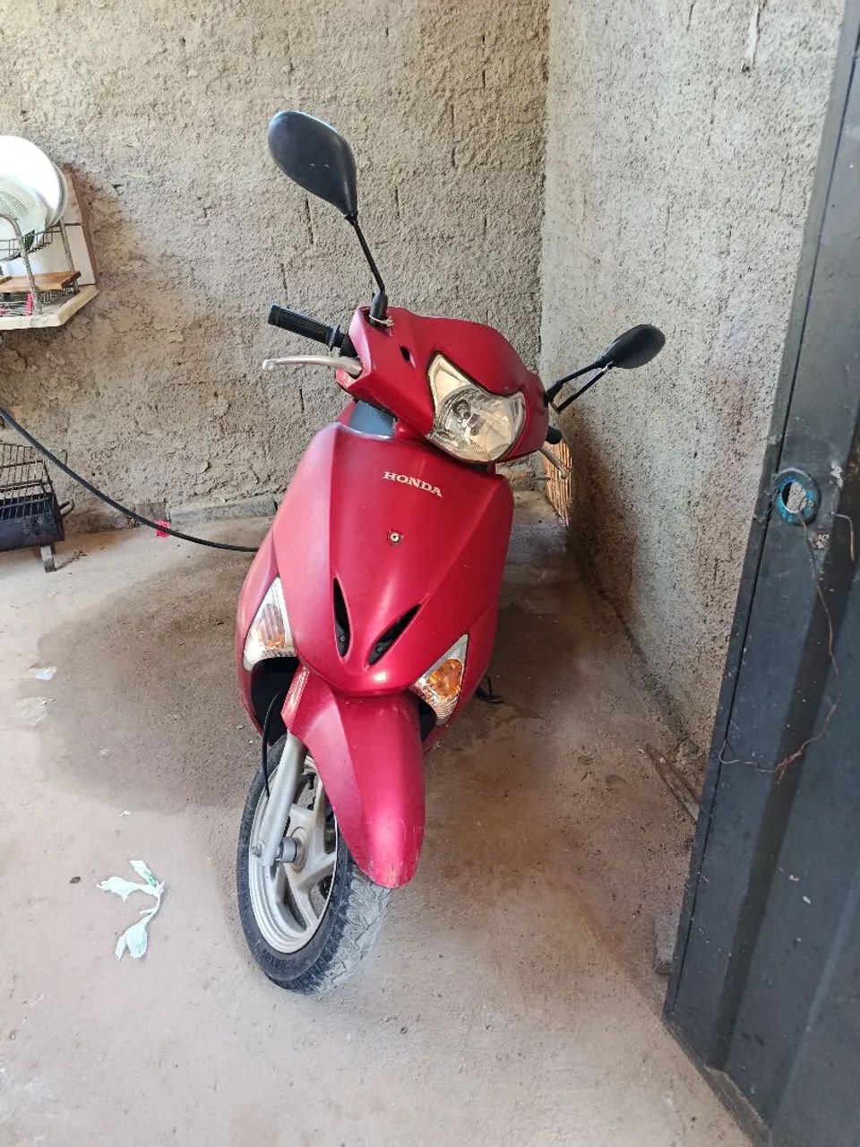 Moto lead 
