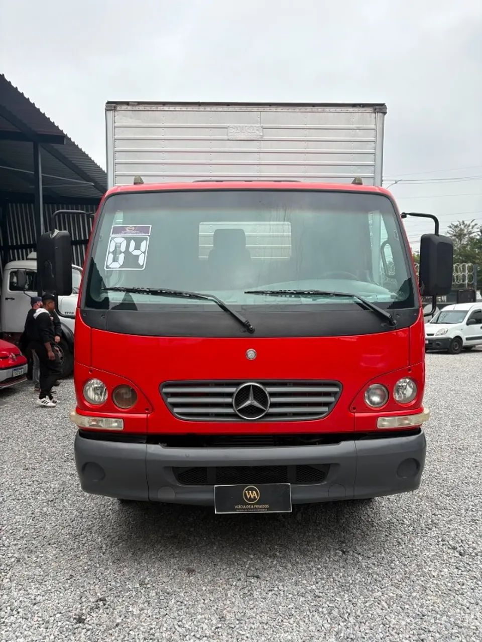 M.BENZ 715C BAÚ - Foto 3