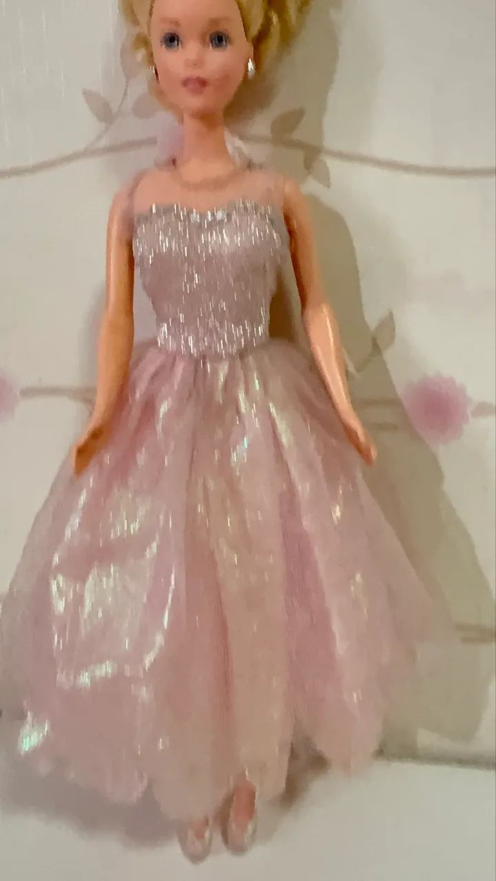 Barbie antiga tipo princesa  - Foto 3