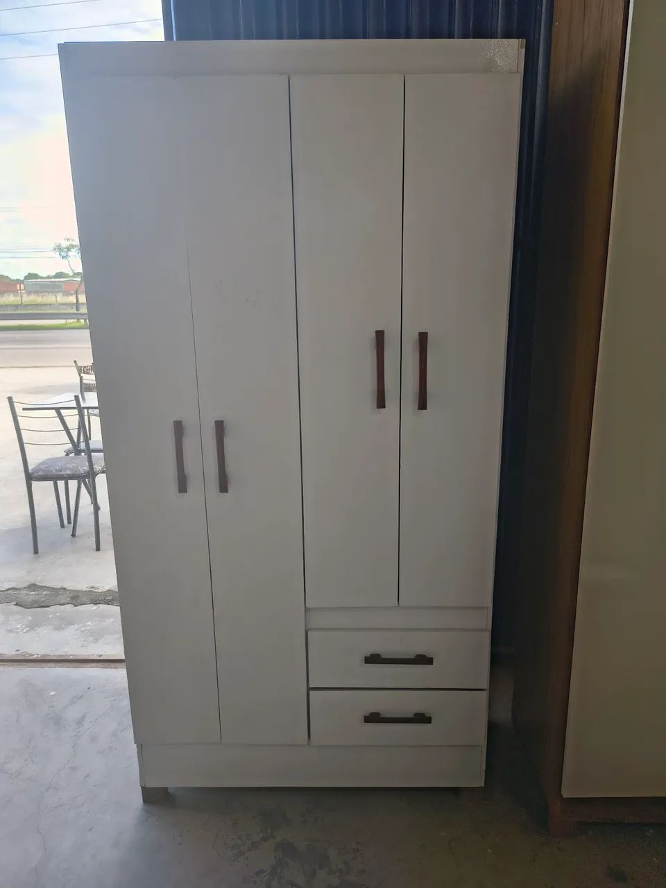 Guarda roupa solteiro 4portas