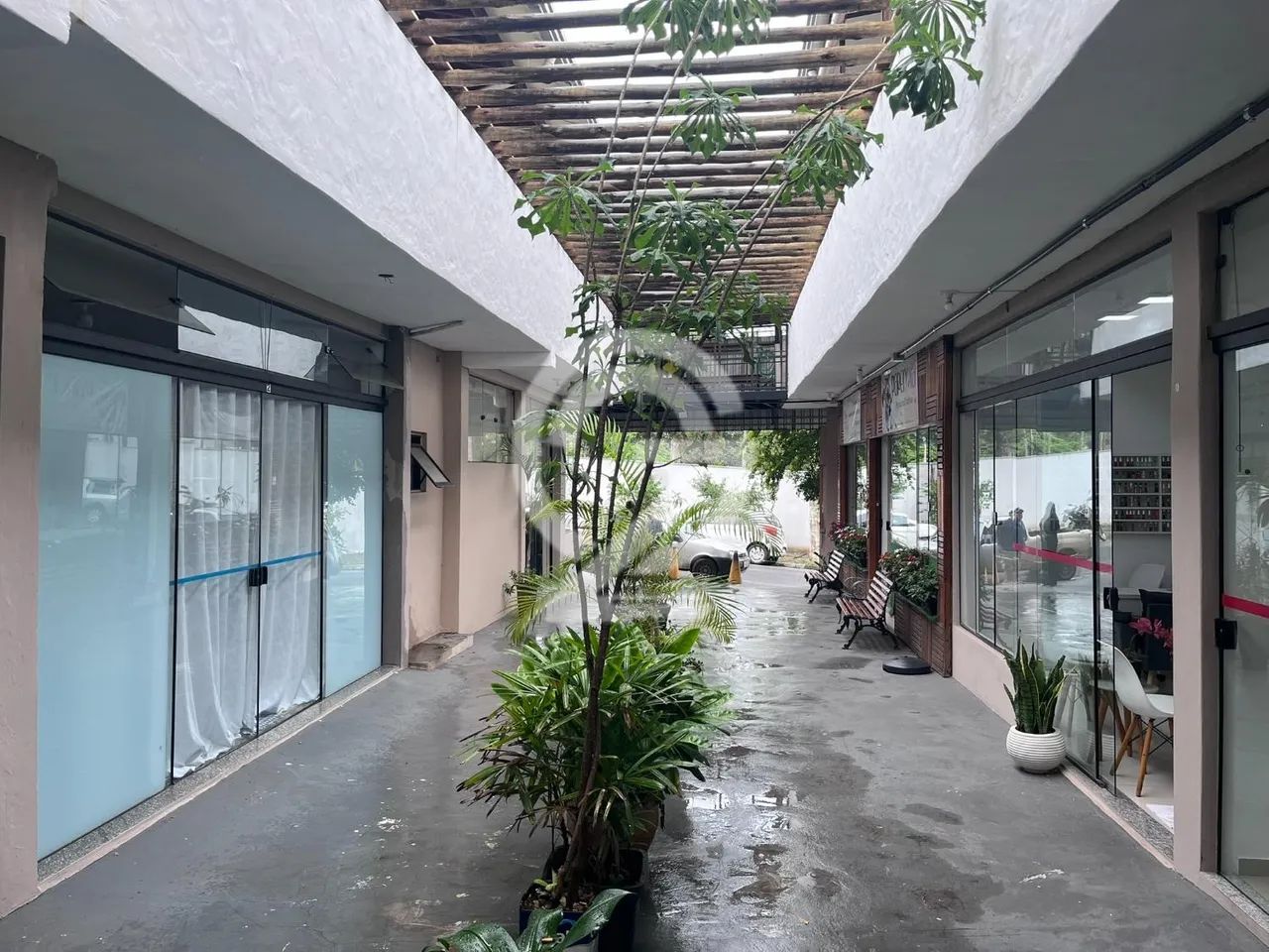 sala - Vila Bourbon (Sousas) - Campinas