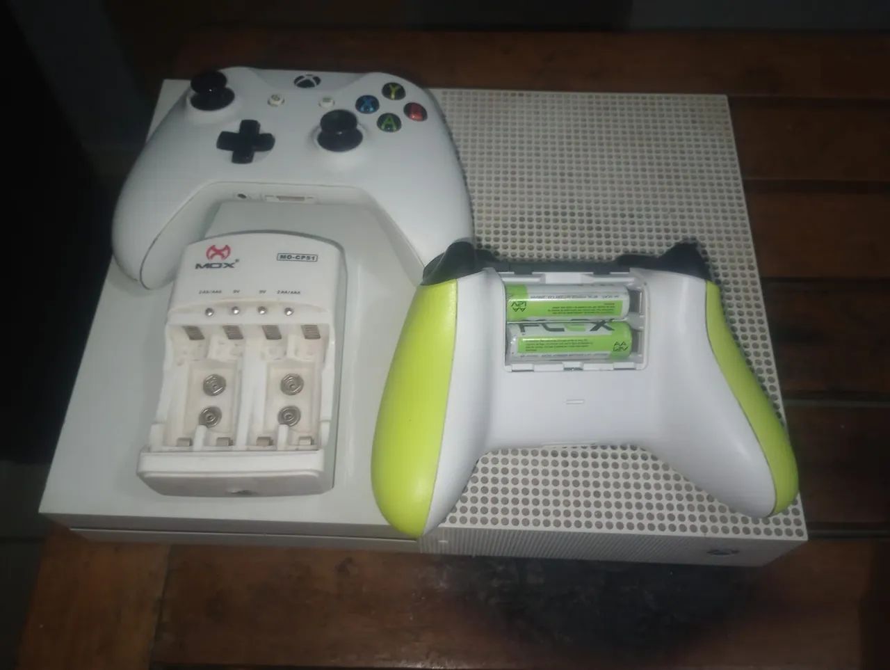 Xbox One S - Foto 2