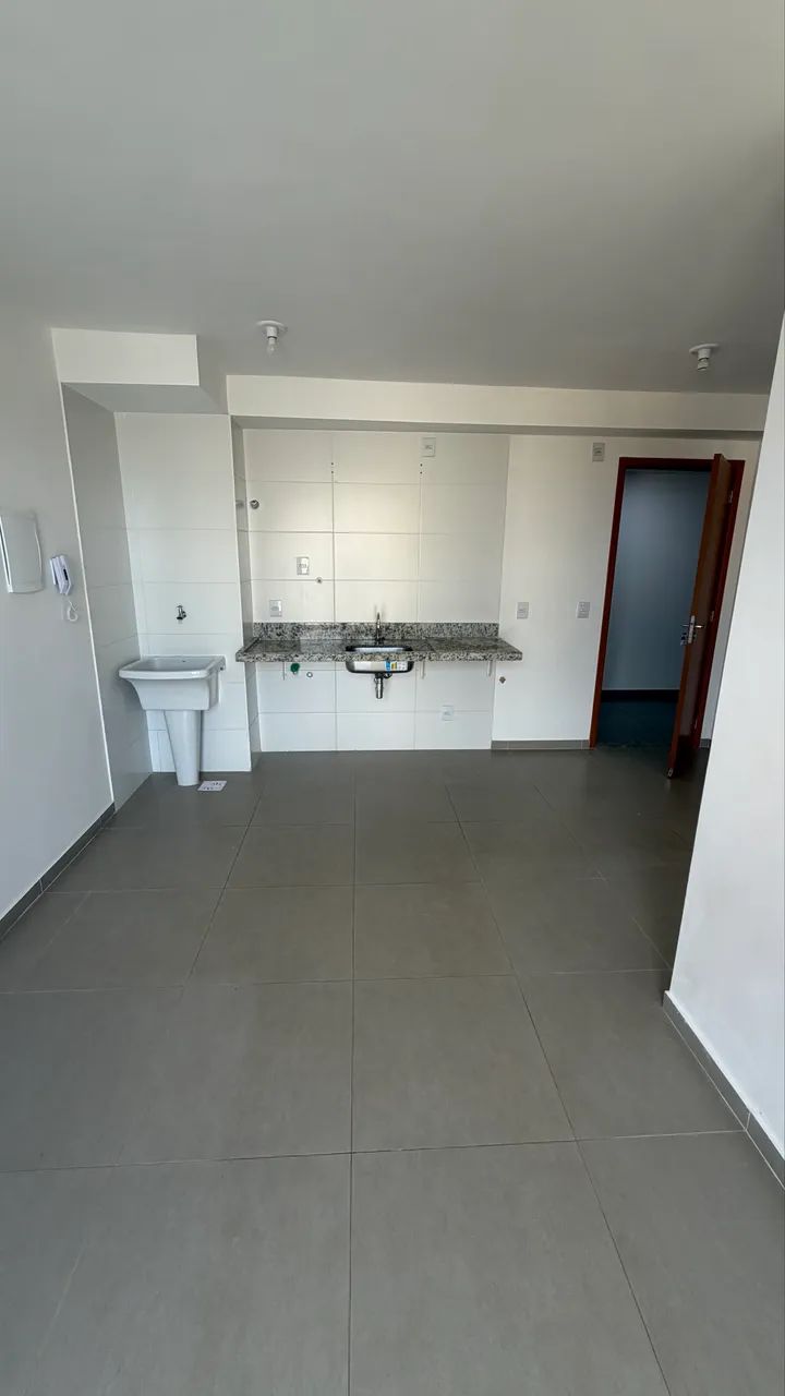 ALUGO APARTAMENTO ÓTIMA LOCALIZAÇÃO  - Foto 3