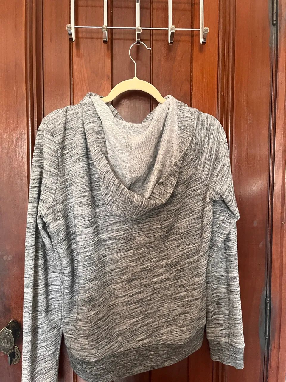 blusa de moletom com fecho 