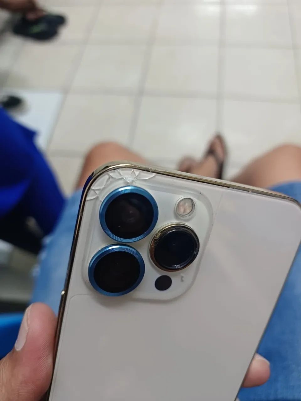 IPhone 13 Pro Max Dourado  - Foto 3