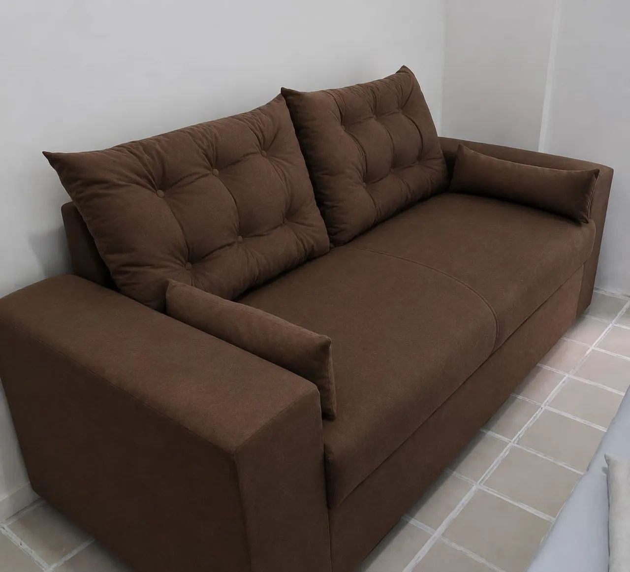 Sofa almofadado 3 lugares da fábrica 