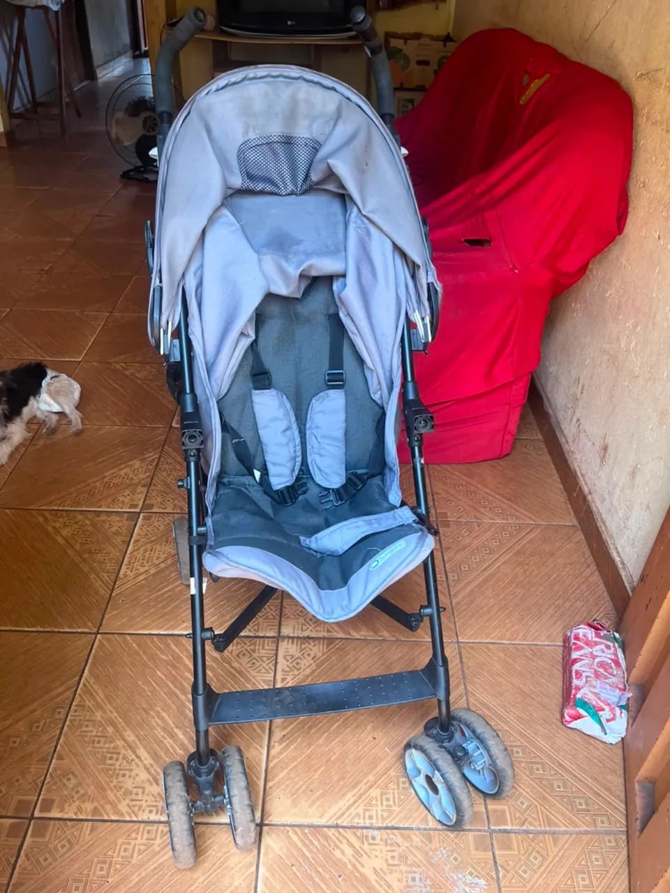Vendo carrinho de bebê