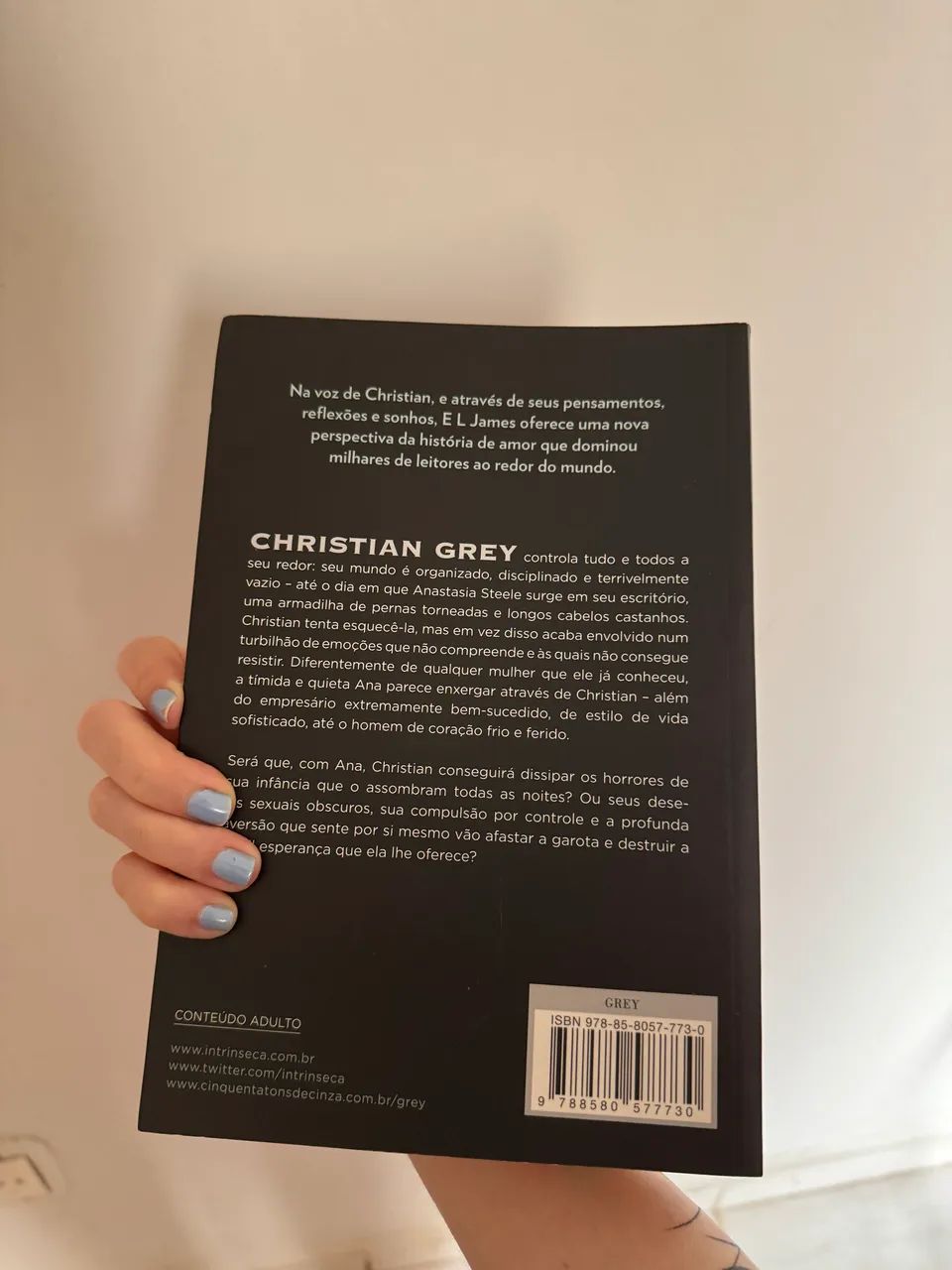Livros Cinquenta Tons de Cinza + Grey - E.L. James - Foto 5
