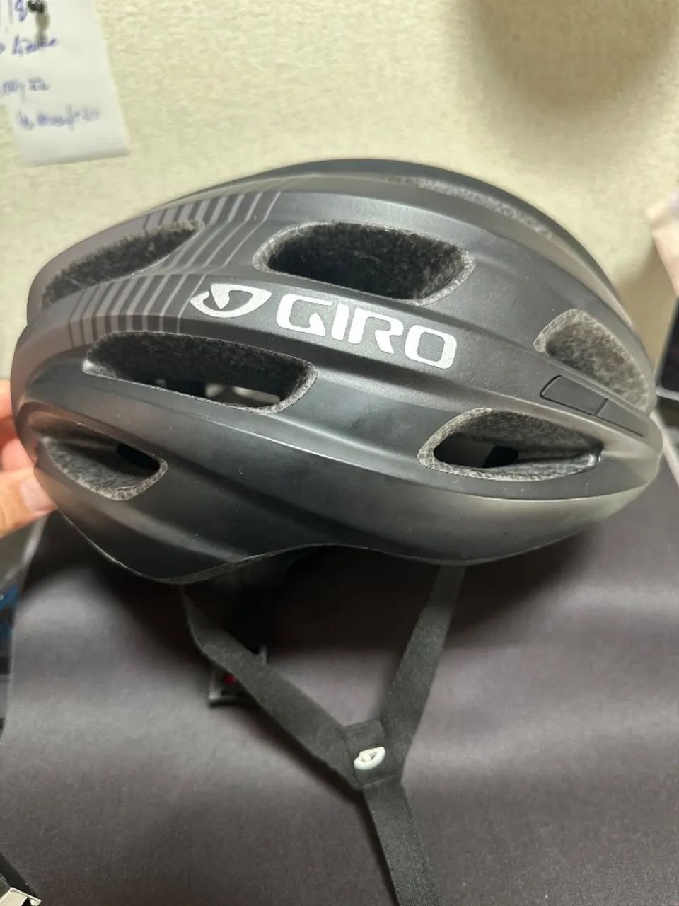 Capacete - Giro ISODE