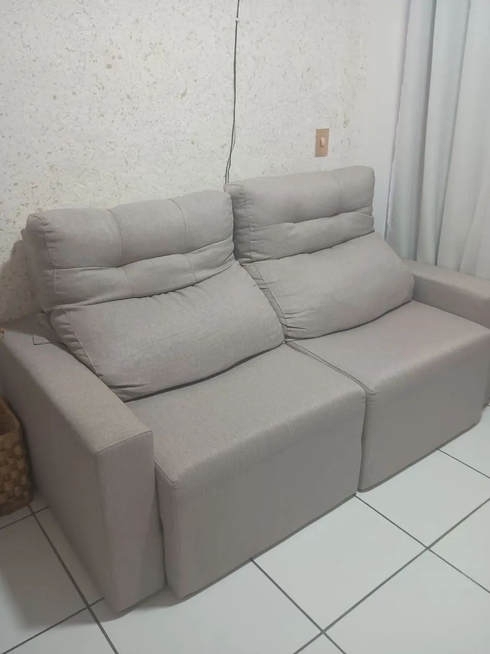 Sofá cinza retrátil e reclinável  - Foto 2