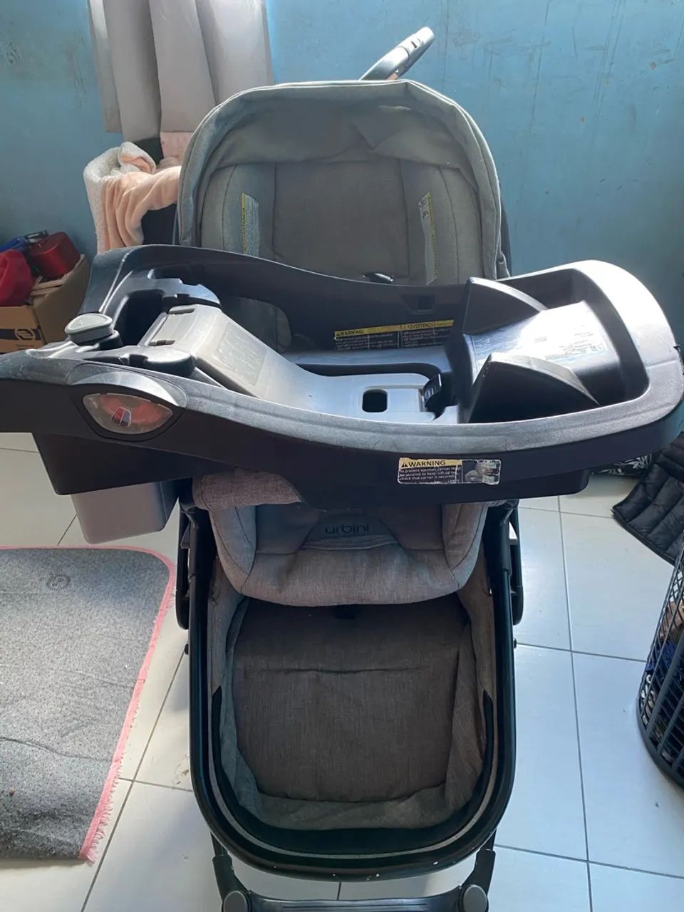 Carrinho com bebê conforto  - Foto 3