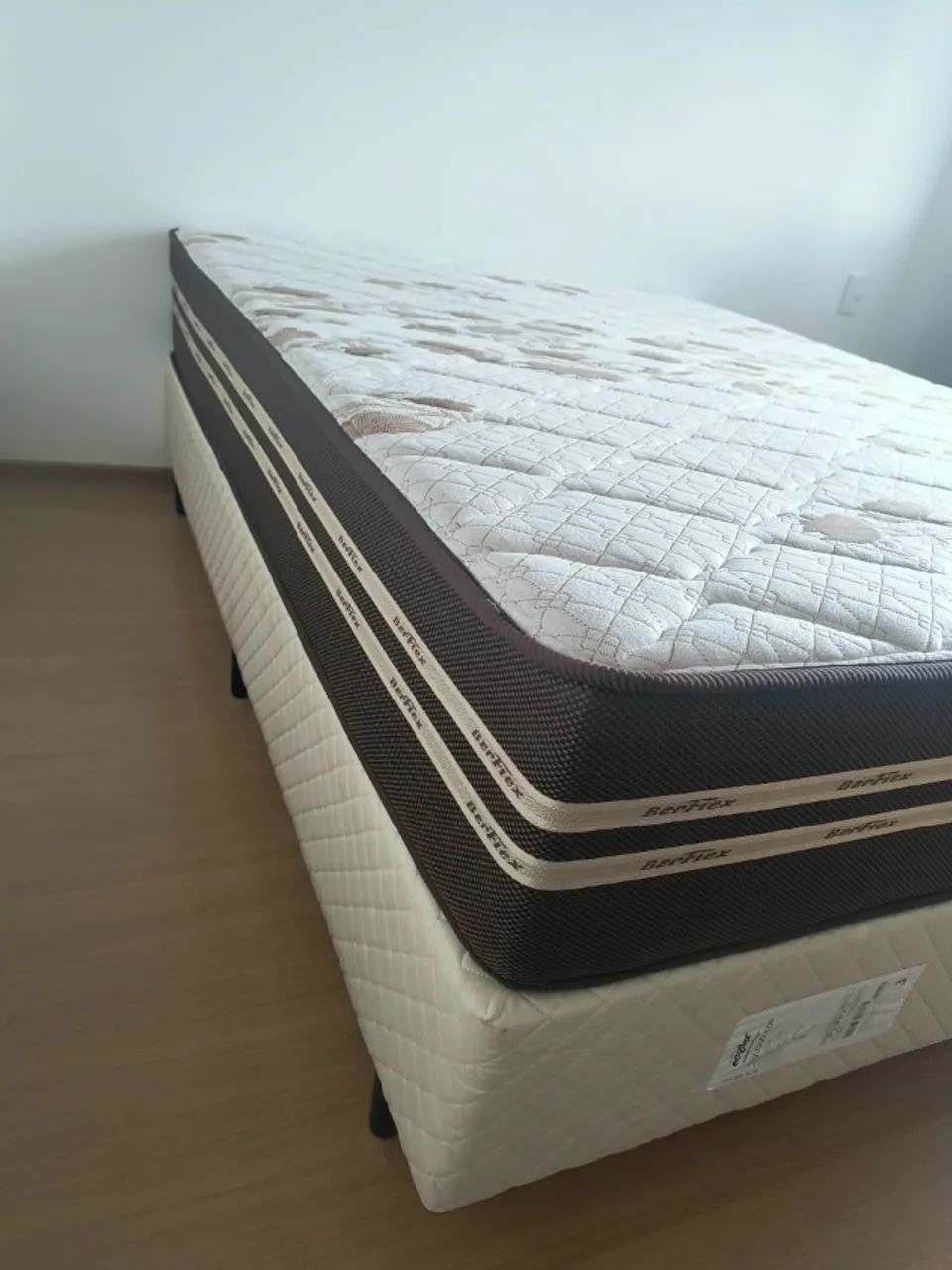 Cama box + Colchão (Queen) - Foto 3