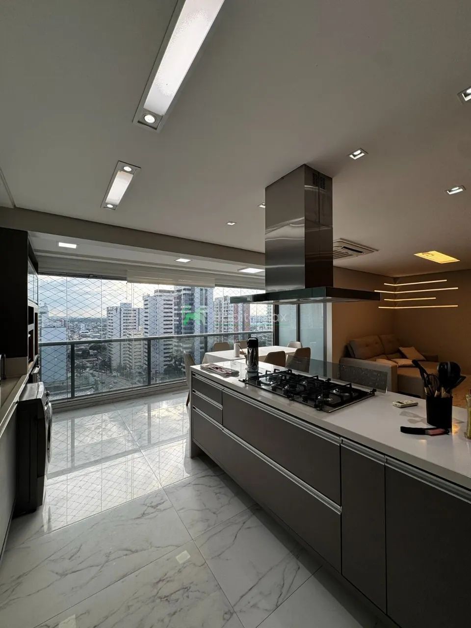 Apartamento Alto Padrão mobiliado com 4 suítes no edifício Soberane - Foto 2