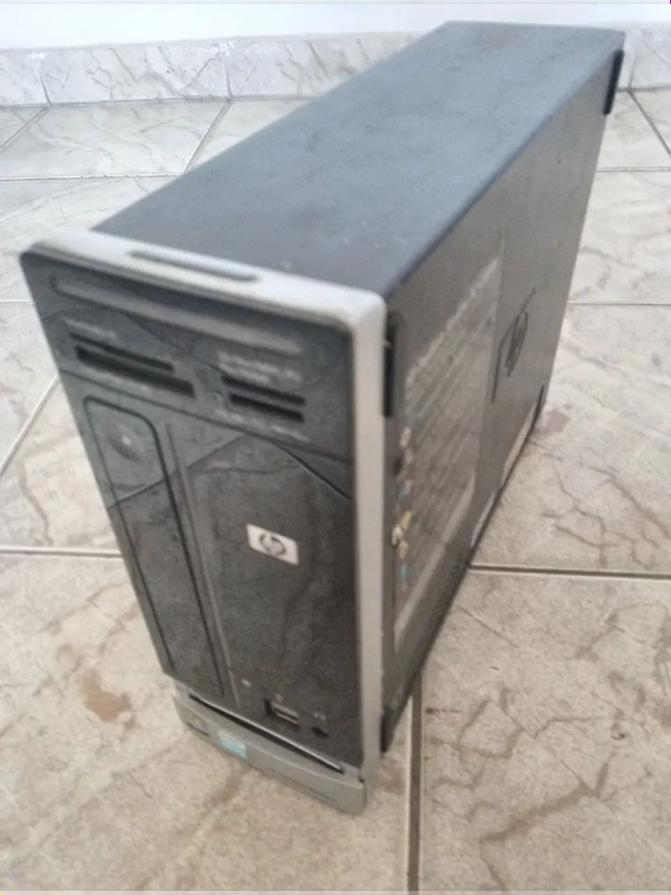 Gabinete slim com fonte