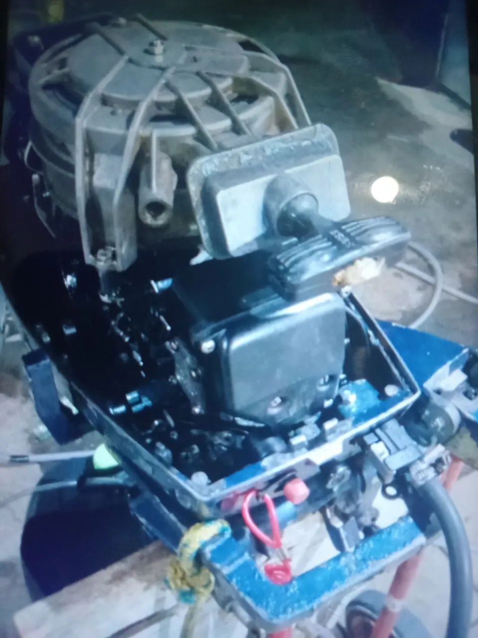 Vendo motor Yamaha 9.9  - Foto 4