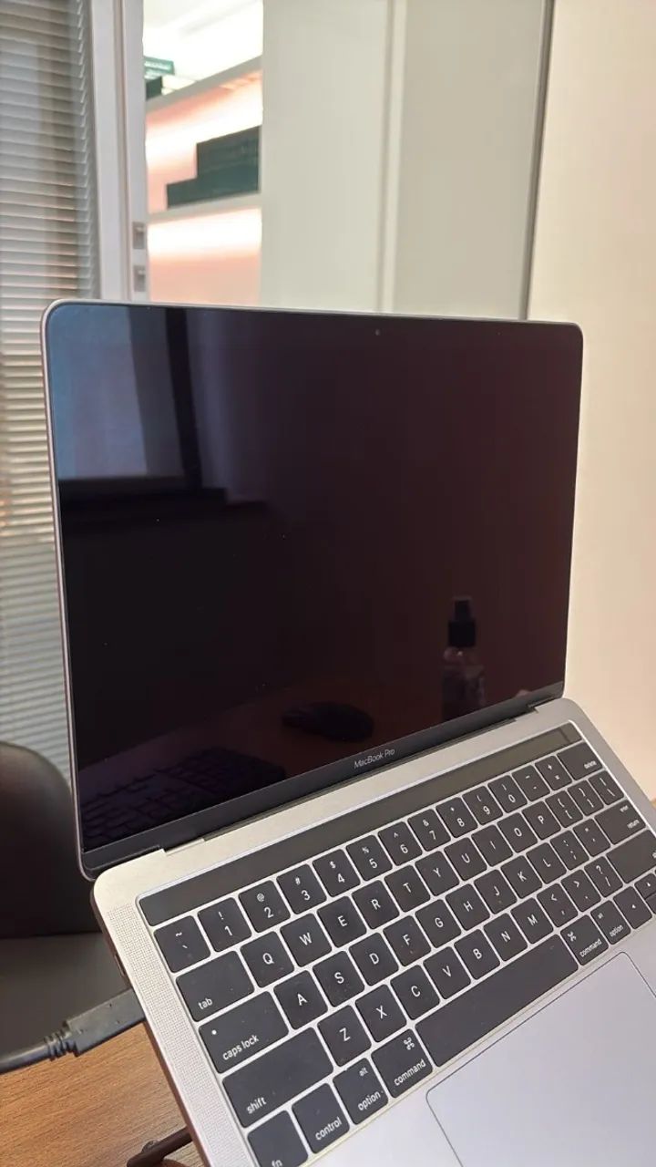 MacBook Pro (13 polegadas, 2016, Four Thunderbolt 3 Ports) Intel