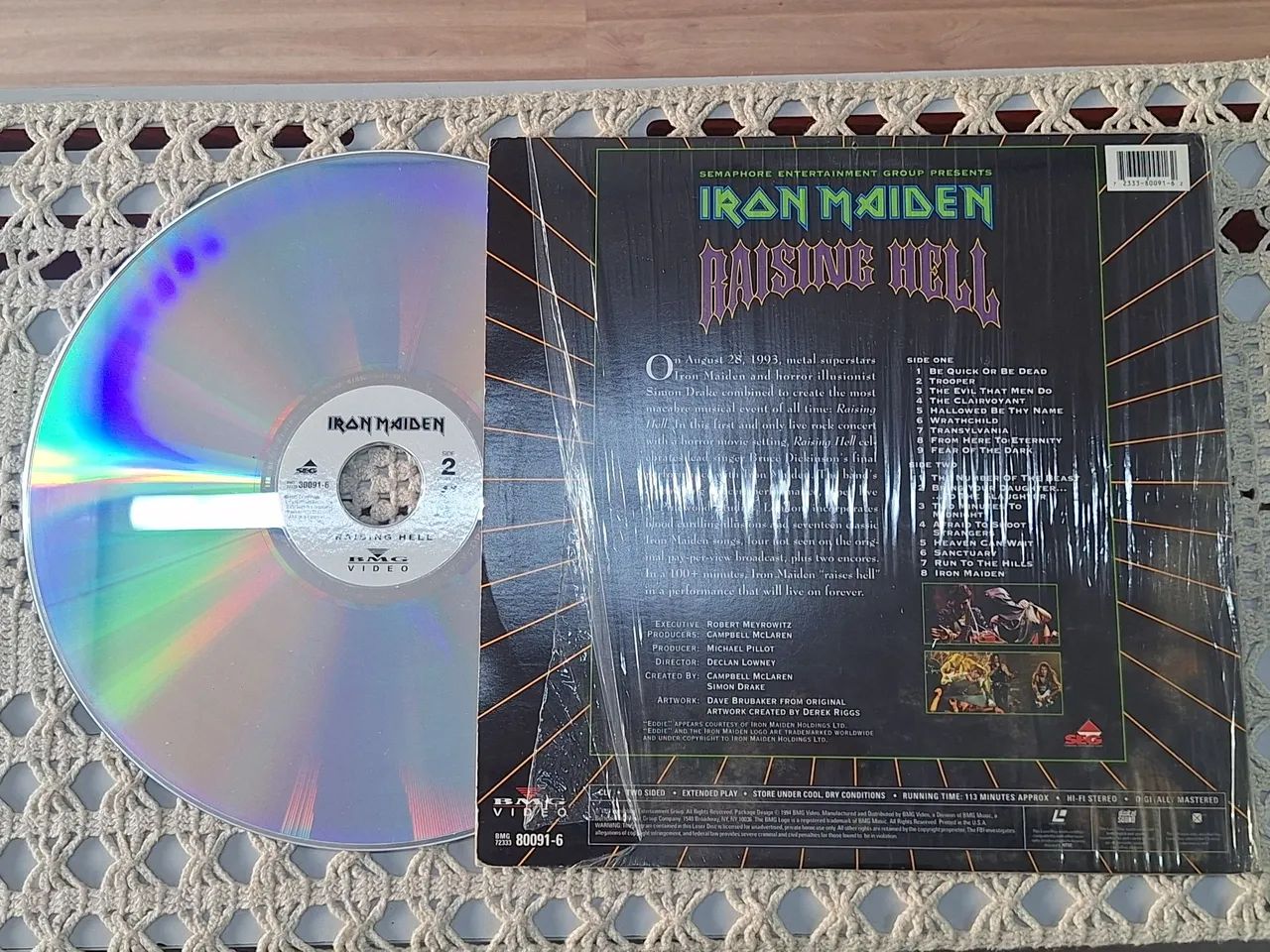 LaserDisc Iron Maiden Raisine Hell Original Colecionável - Foto 2