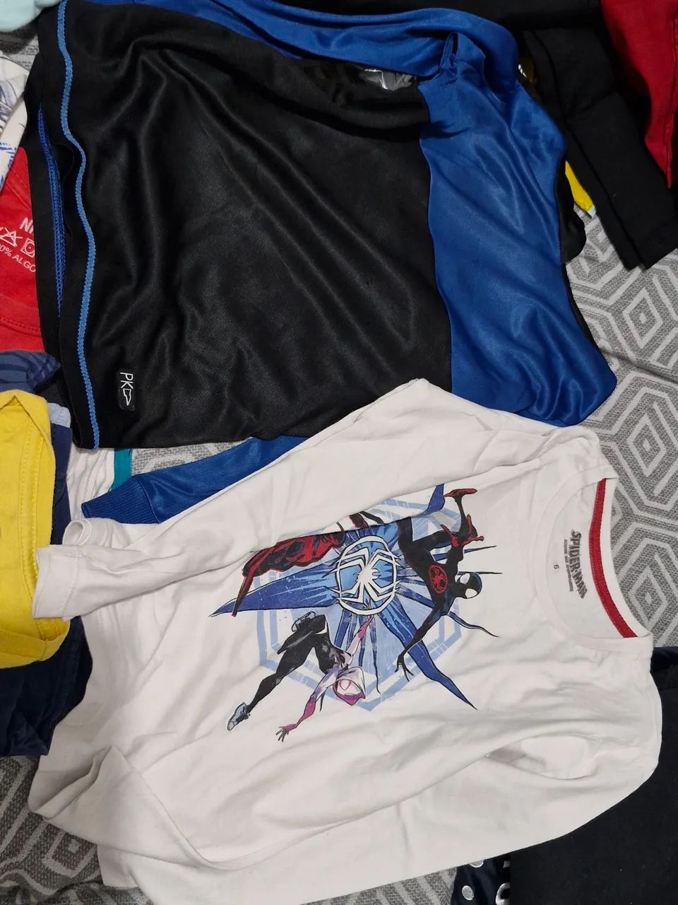 Lote de Roupa Menino de 06 a 08
