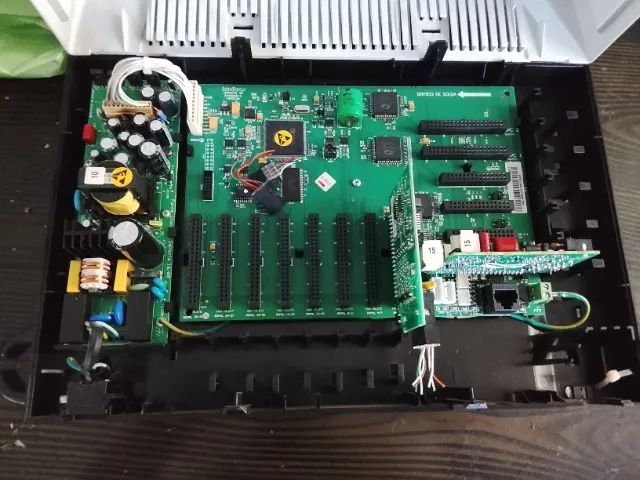 Central Intelbras impacta 40 e um TI 5000 - Telefonia Fixa e Sem