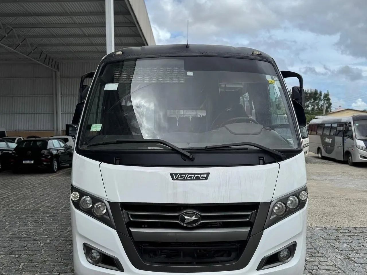 MICROÔNIBUS VOLARE
