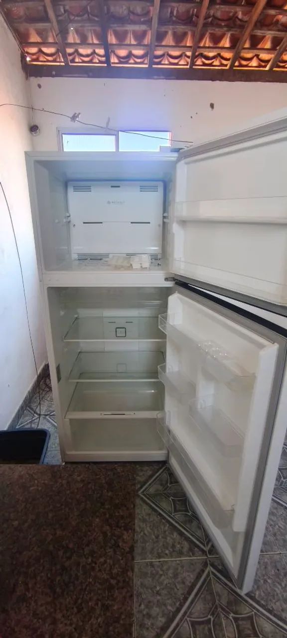 Vendo carcaça de geladeira  - Foto 2