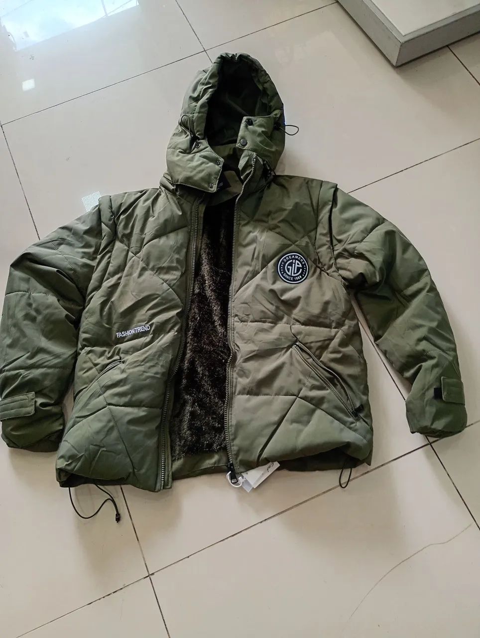 Oportunidade de liquidação de algumas peças de roupas - Foto 5