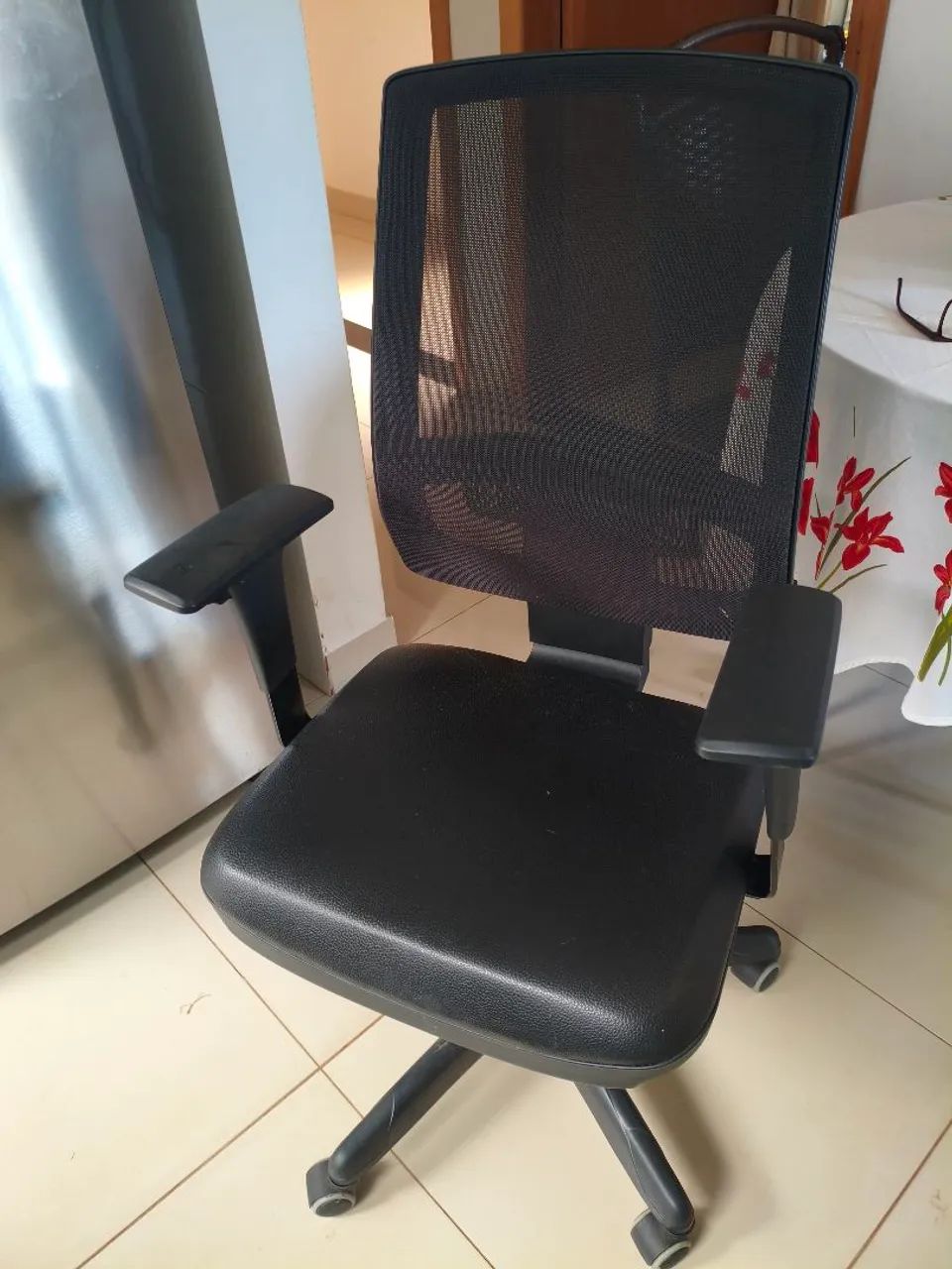 Cadeira de Escritório  - Foto 4